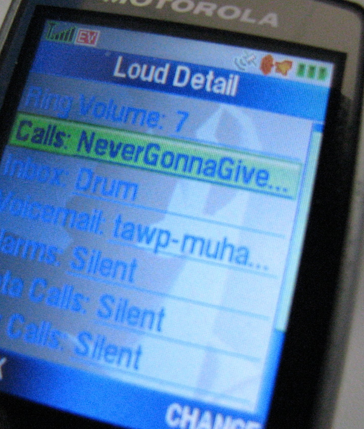 Why Ringtones Ruled Over CD Singles (image credits: wikimedia)