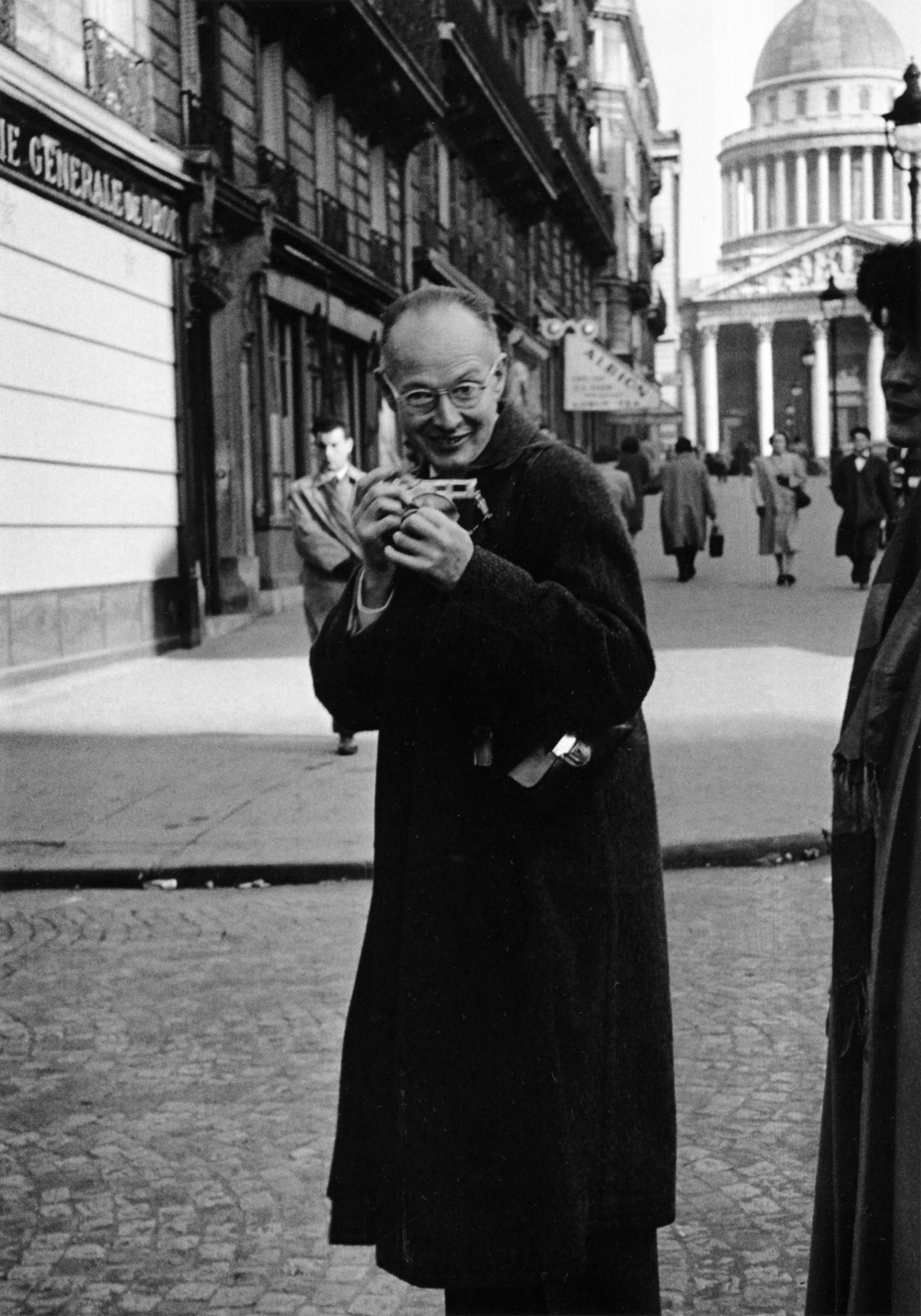 2. Henri Cartier-Bresson: The Eye of the Century (image credits: wikimedia)