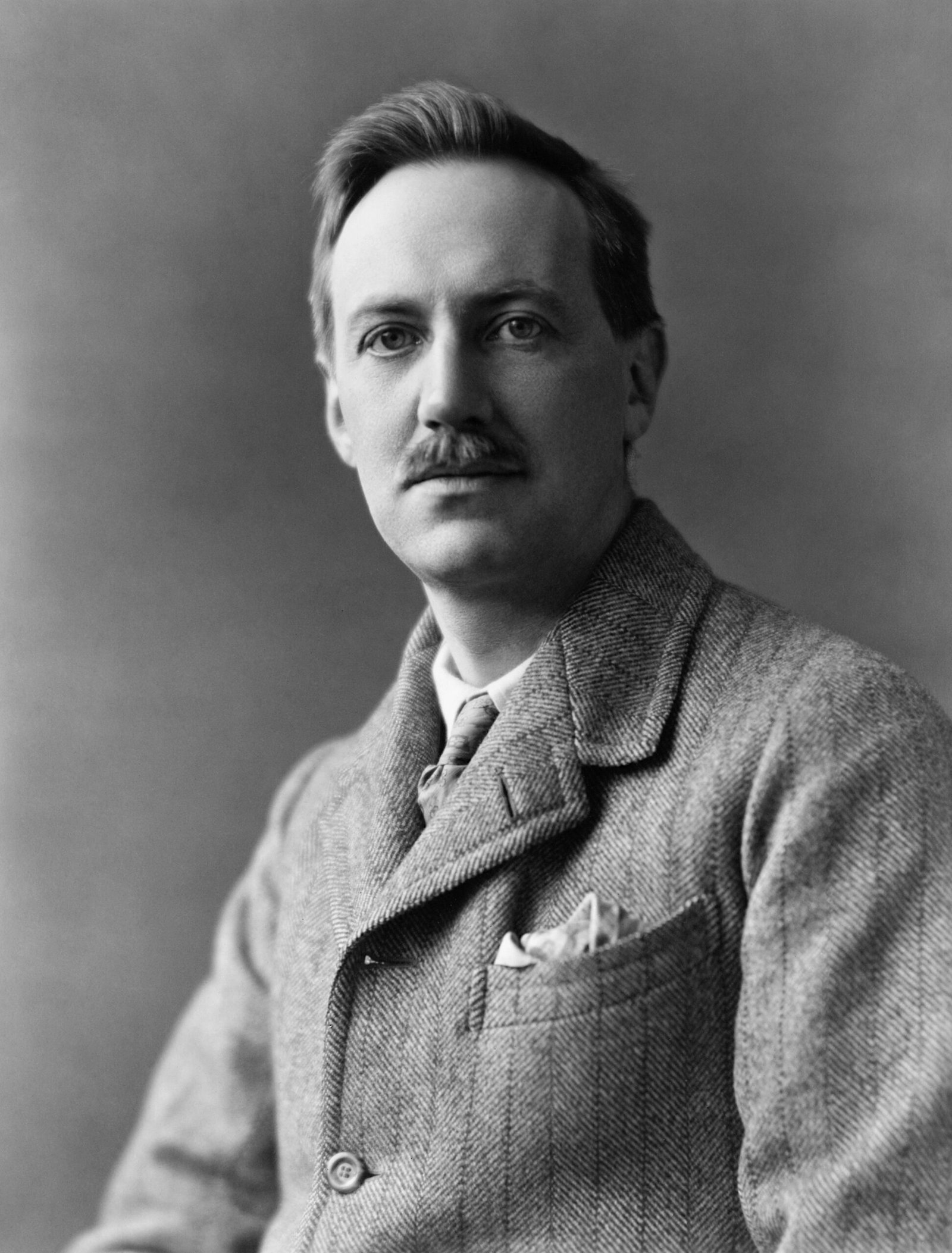 Lord Dunsany (1878–1957) – Dreamlike High Fantasy (image credits: wikimedia)