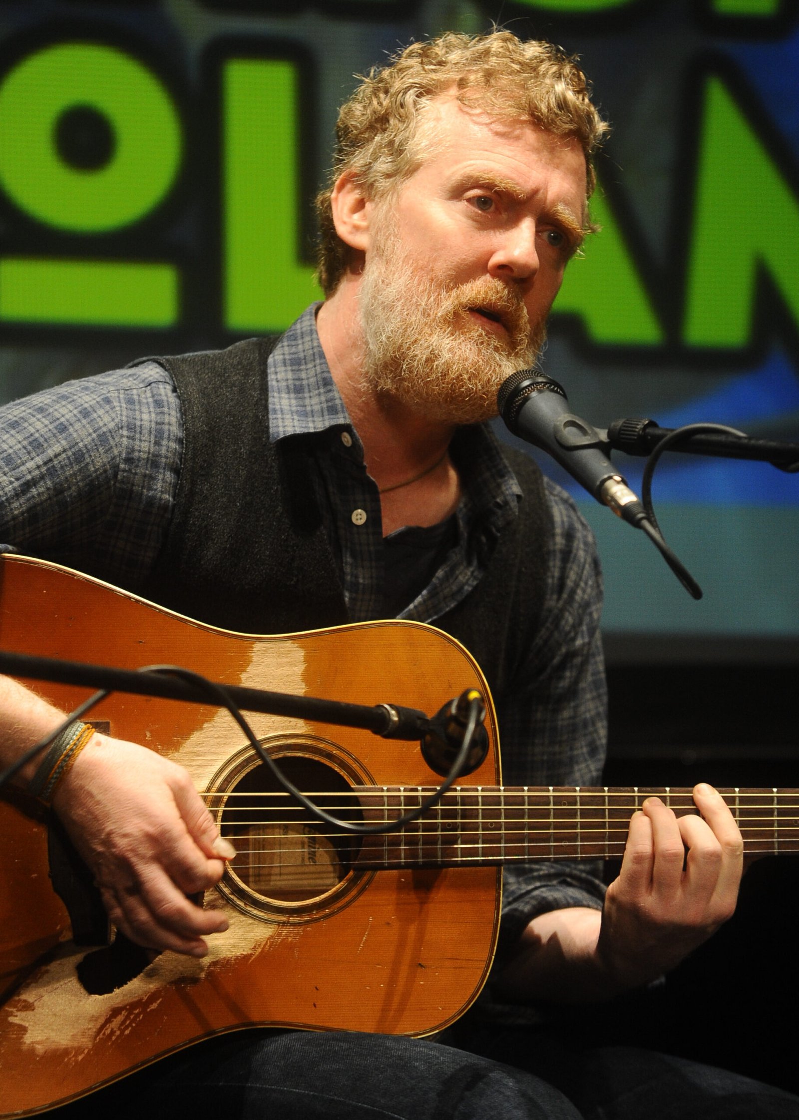 Once (2007): A Love Story Written in Song (image credits: wikimedia)