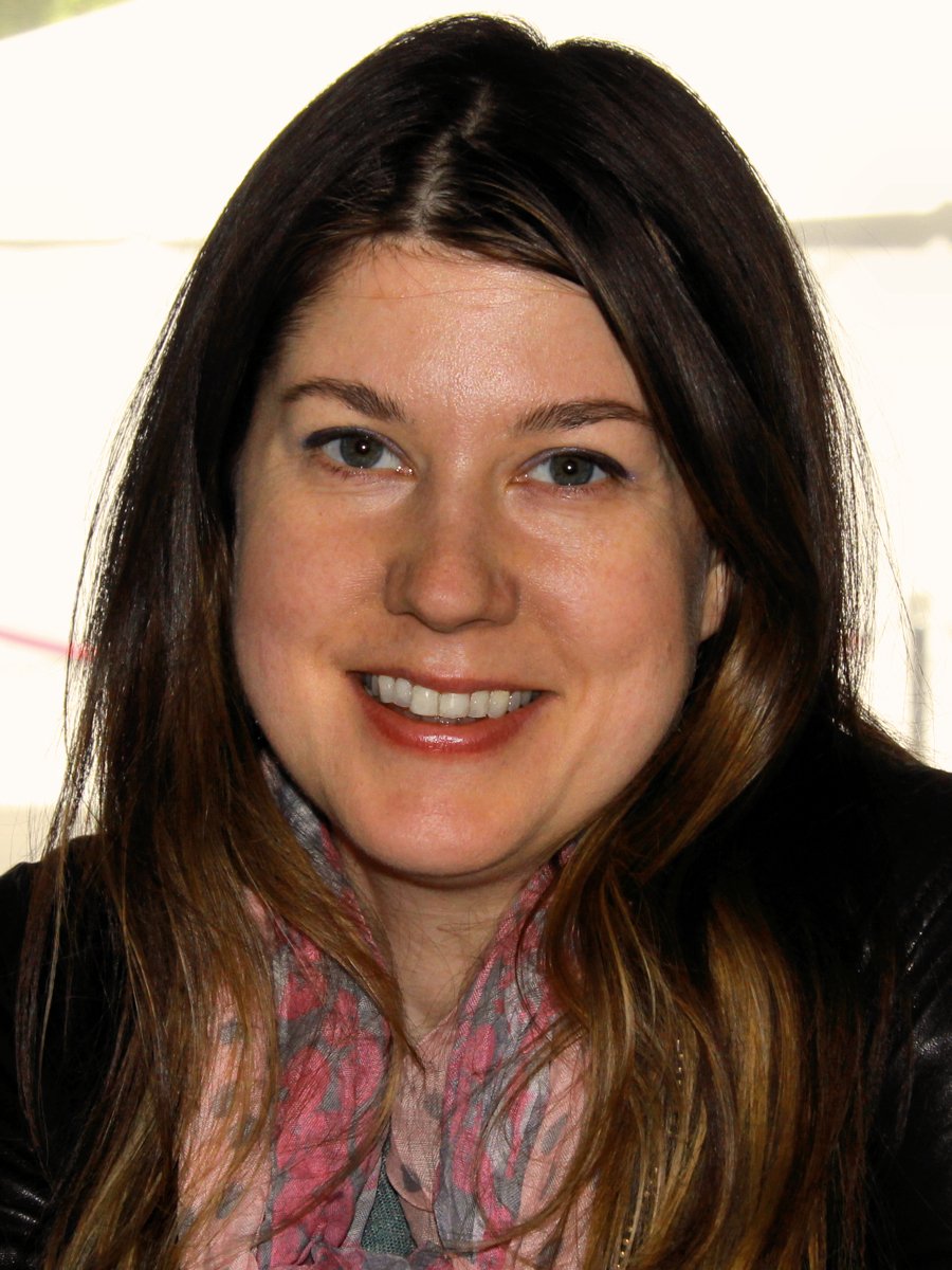 Maureen Johnson – Truly Devious (image credits: wikimedia)