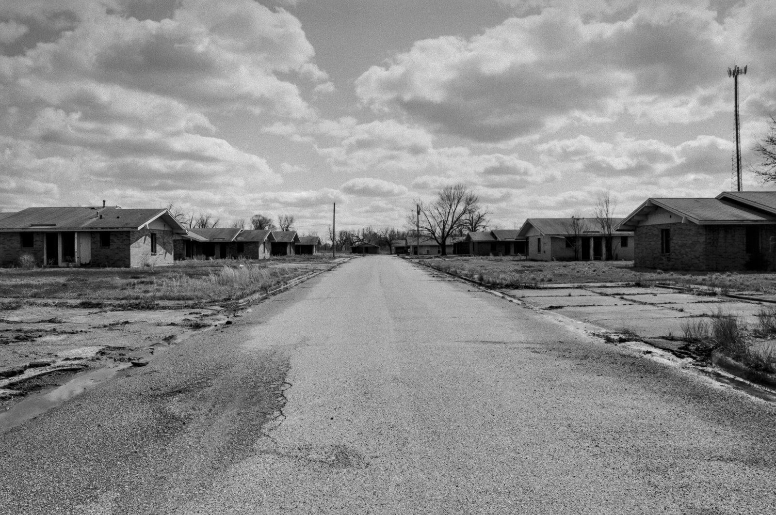Picher, Oklahoma: Poisoned by Progress (image credits: wikimedia)