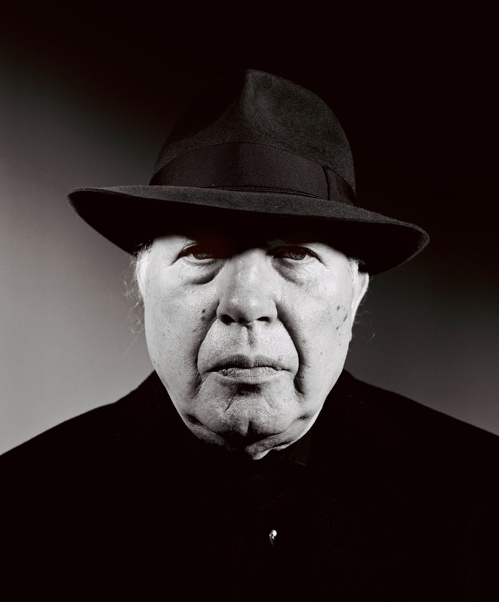 Hungary: Imre Kertész (image credits: wikimedia)