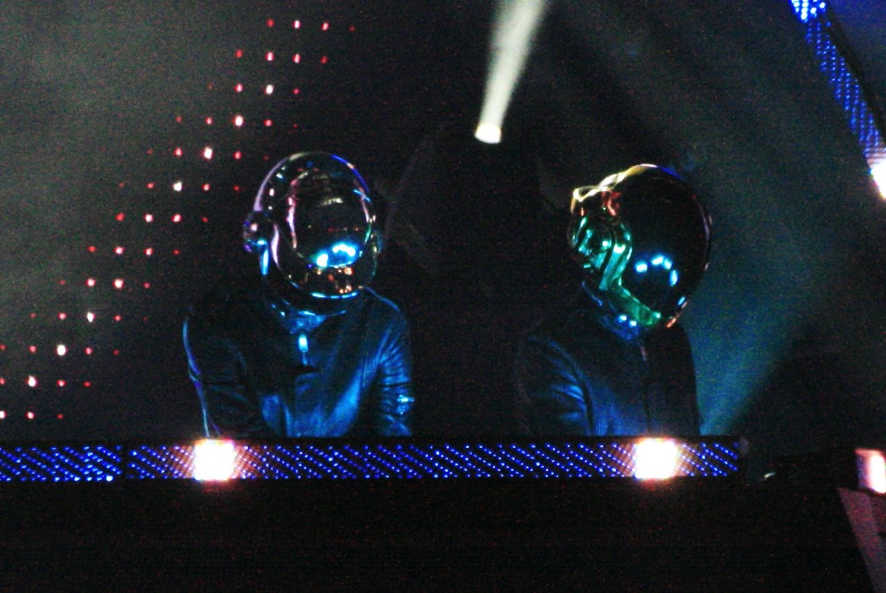 Paris – Daft Punk, Discovery (2001) (image credits: wikimedia)