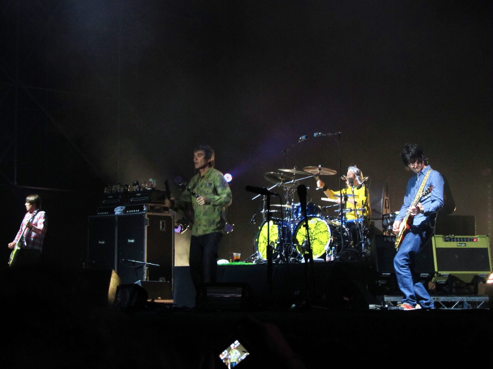 Manchester – The Stone Roses, The Stone Roses (1989) (image credits: wikimedia)