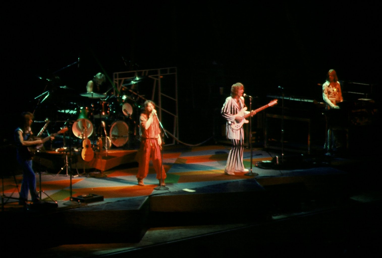 Close to the Edge - Yes (18:41) (image credits: wikimedia)