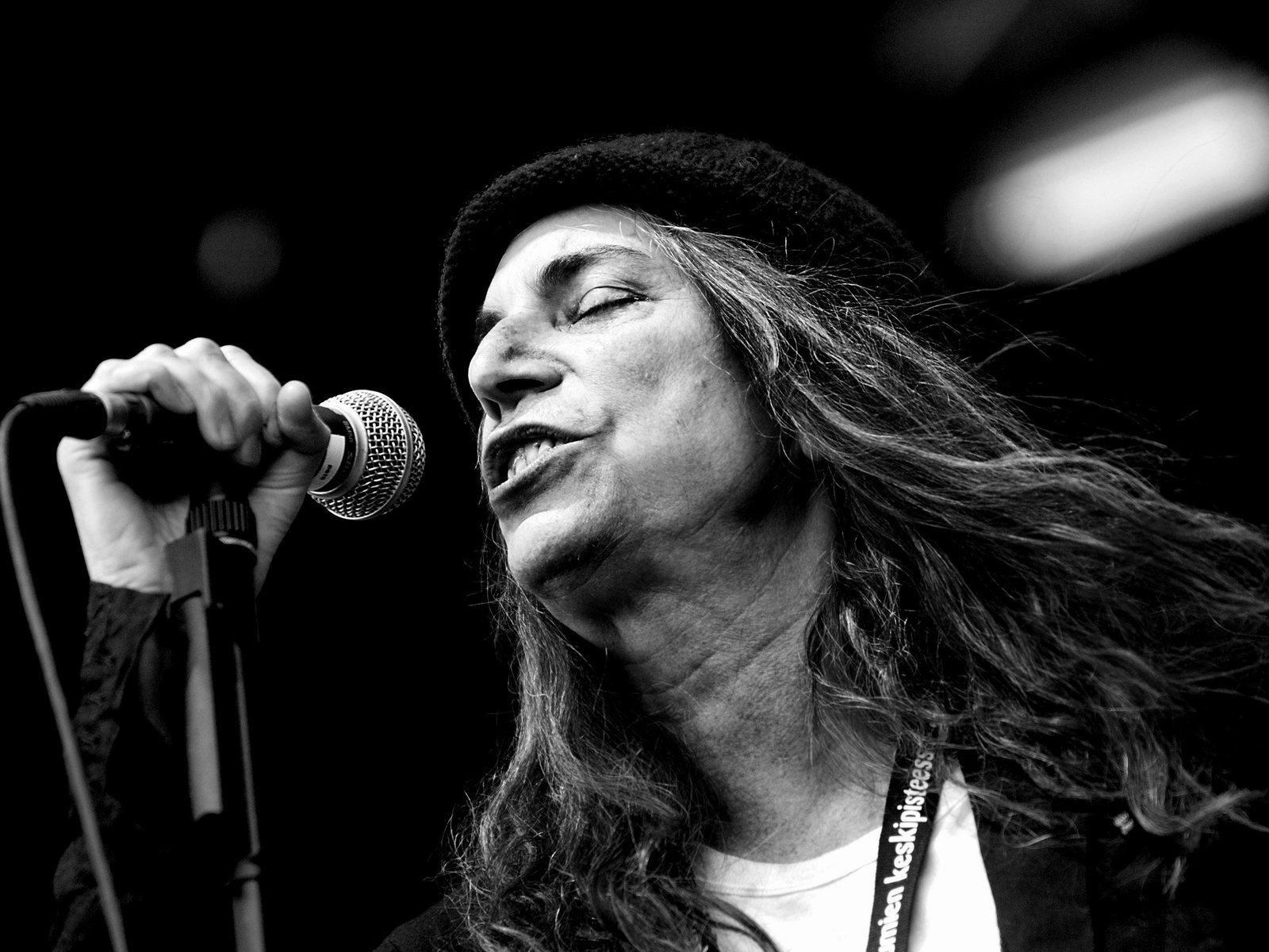 “People Have the Power” by Patti Smith – The Strength of the Collective (image credits: wikimedia)