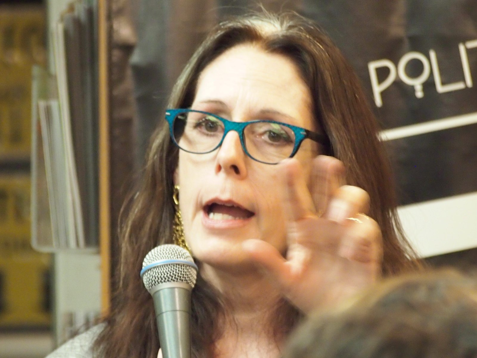 19. Speak by Laurie Halse Anderson (image credits: wikimedia)