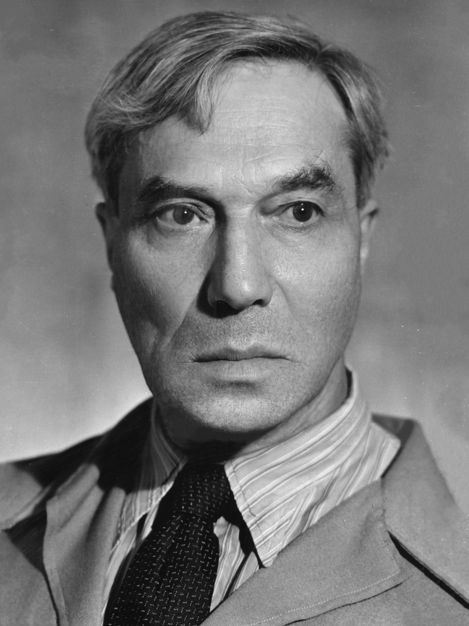 Boris Pasternak: Soviet Censorship and the Nobel Prize (image credits: wikimedia)
