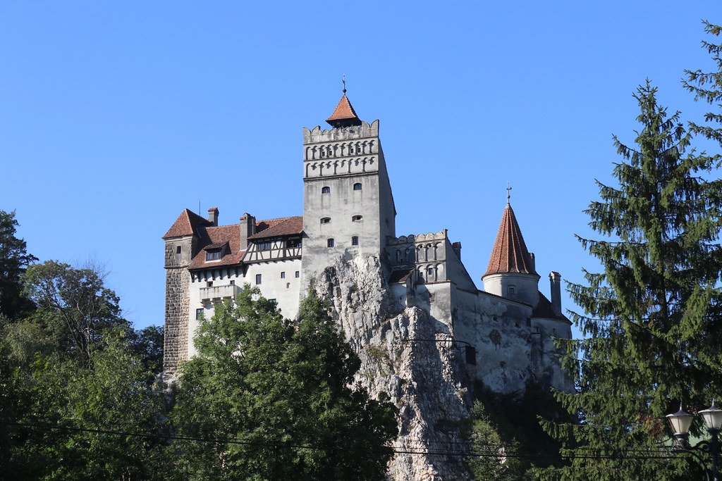 Transylvania and “Dracula’s” Castle (image credits: flickr)