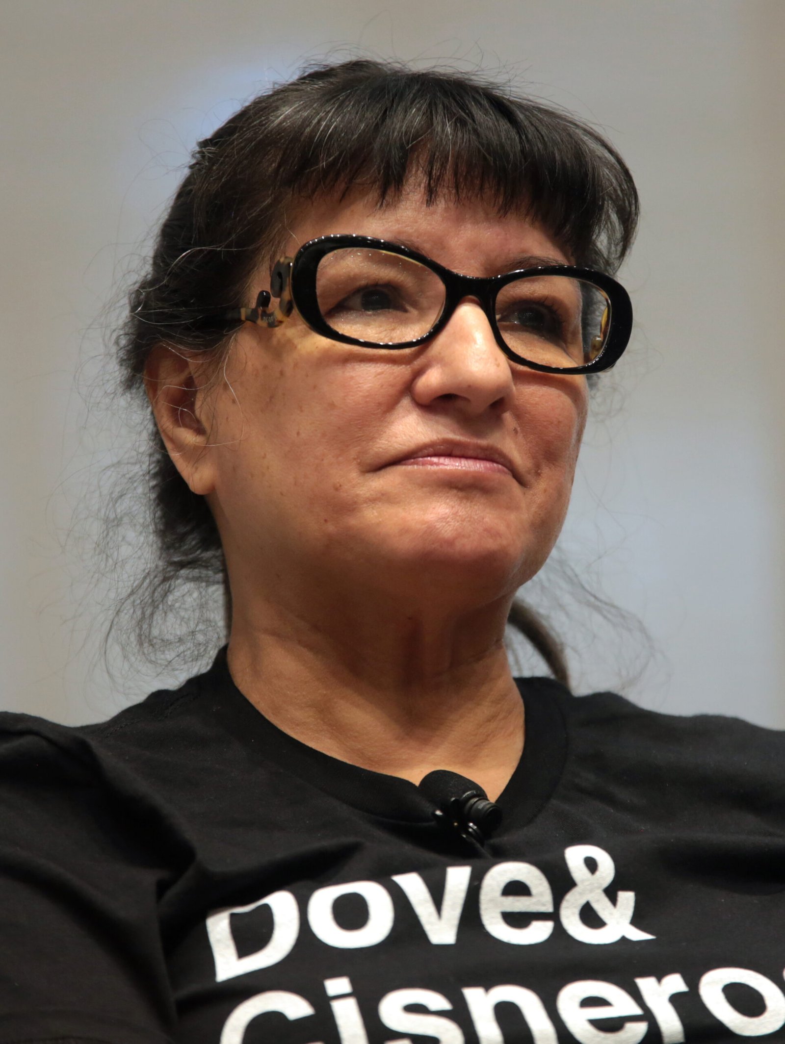 Growing Up Latina in Urban America (image credits: wikimedia)