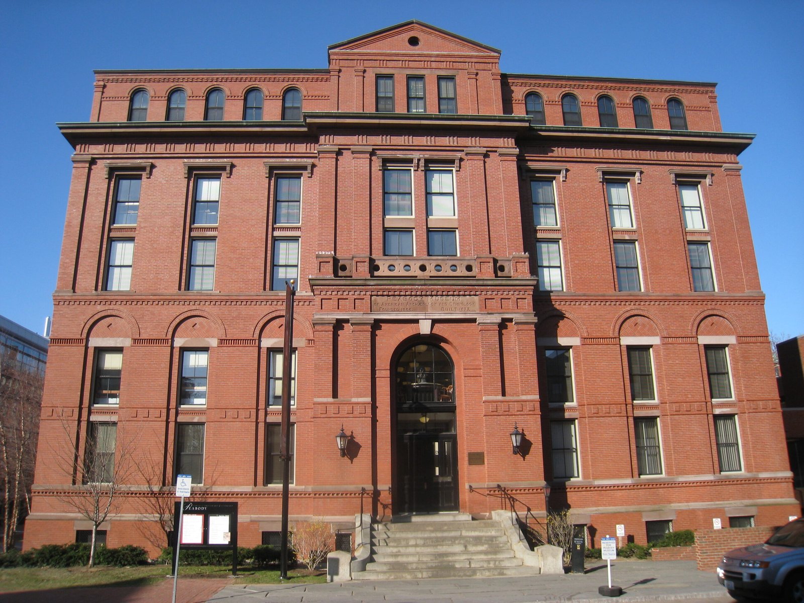 Harvard University: Born from Crisis and Hope (image credits: wikimedia)