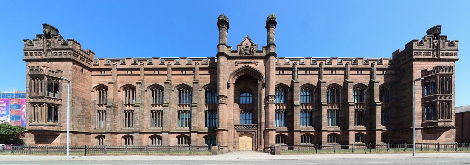 Yale University: From Clergy School to Research Powerhouse (image credits: wikimedia)