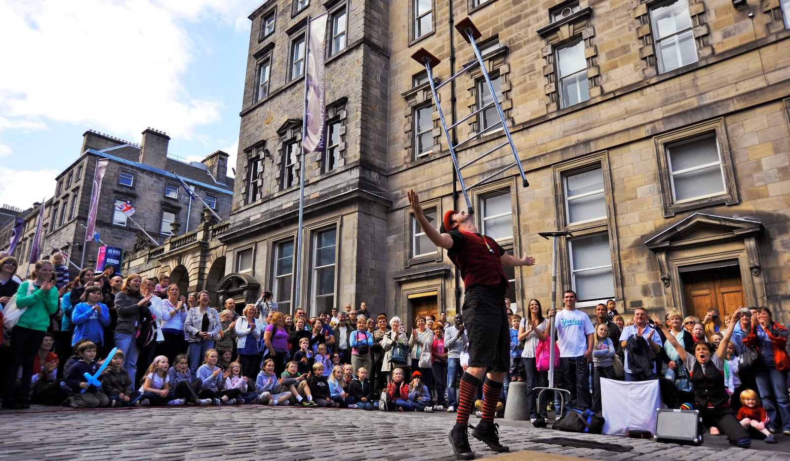 Edinburgh Festival Fringe: The City That Doubles in Size (image credits: wikimedia)