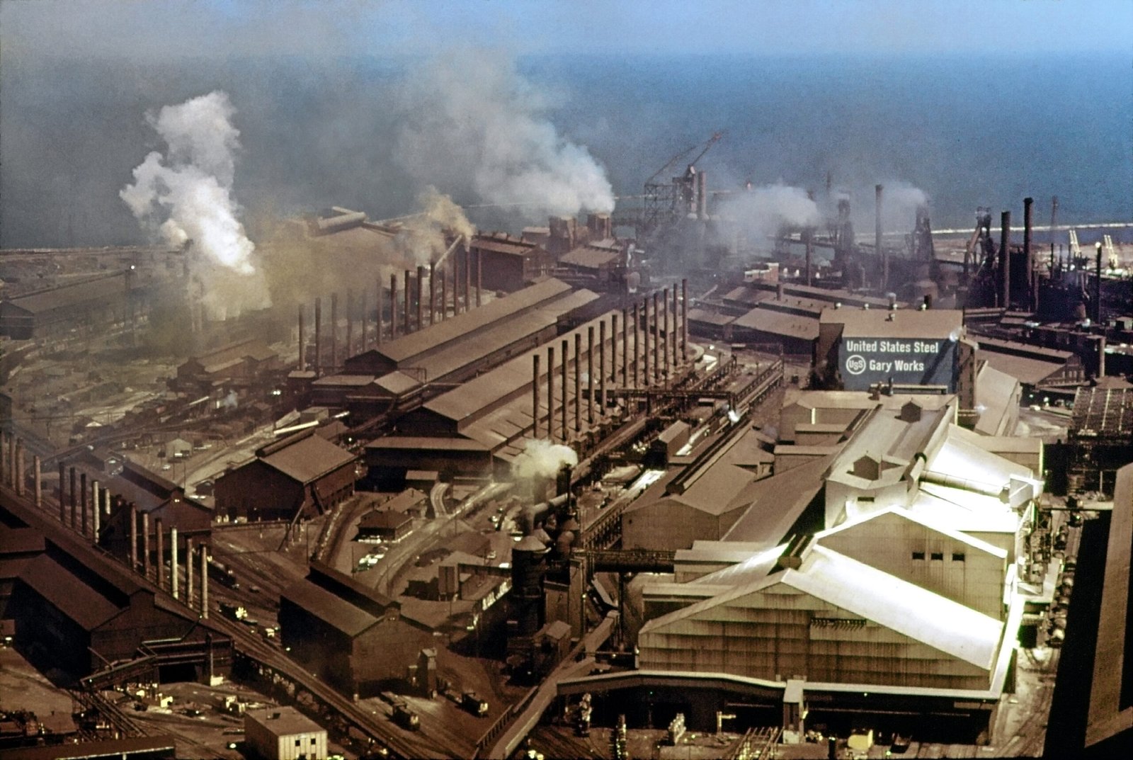 Gary, Indiana: The Soundtrack of Struggle and Hope (image credits: wikimedia)