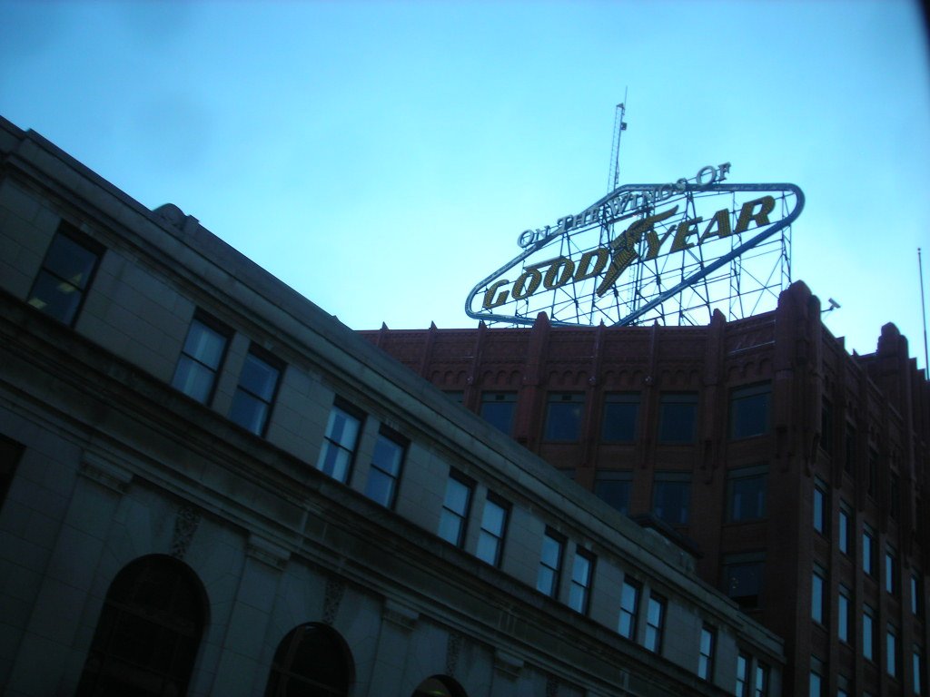 Akron, Ohio: Rubber to Rock and Roll (image credits: wikimedia)