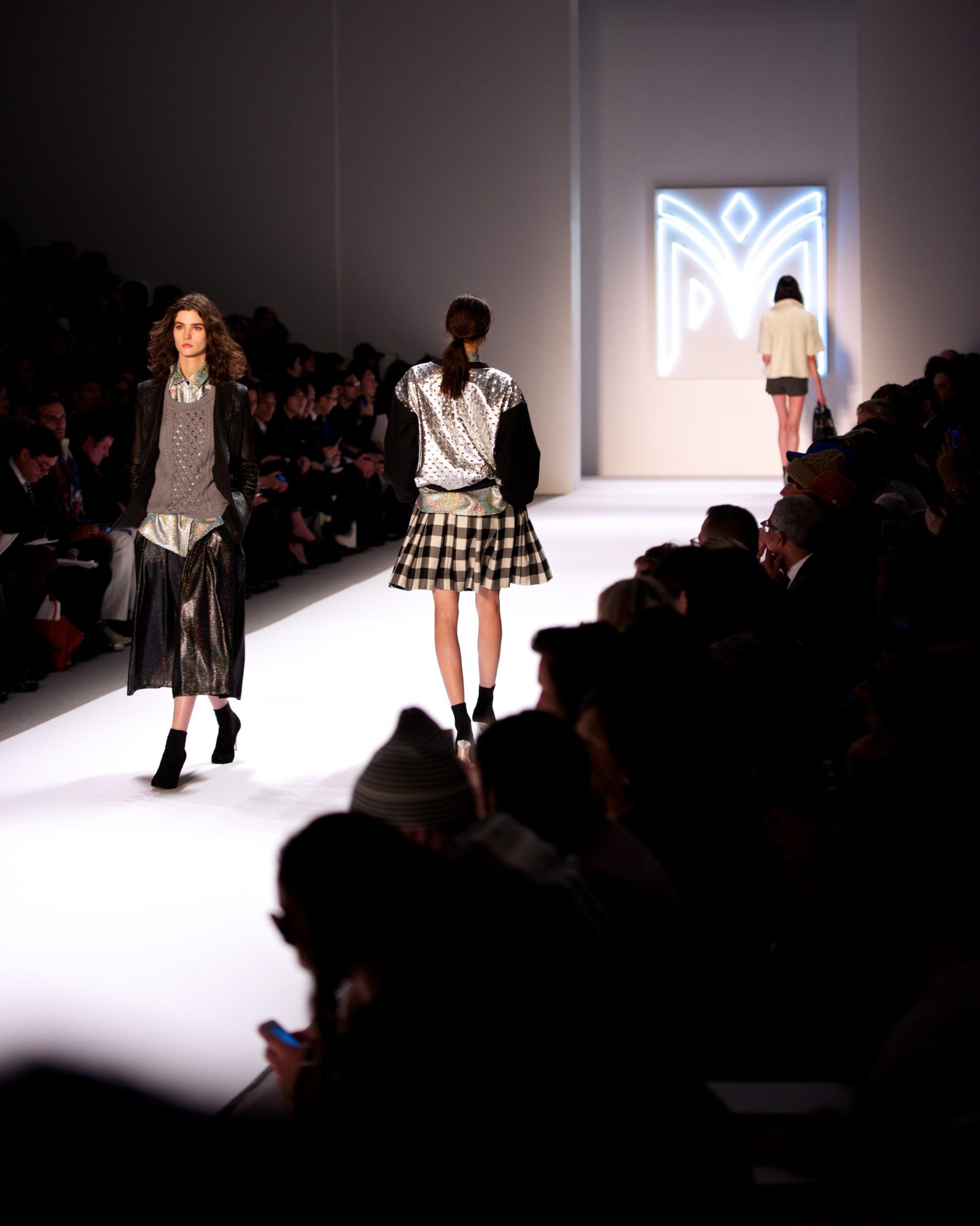 High Fashion Meets High Street: The Fast Fashion Phenomenon (image credits: wikimedia)