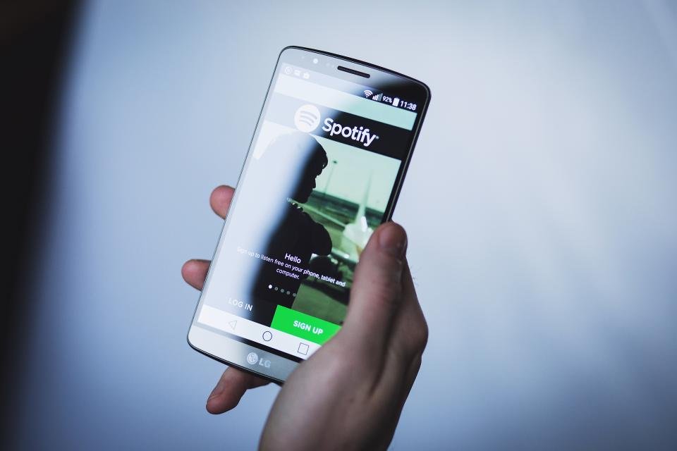 Changes Shows the Impact of Pure Streaming Culture (image credits: stocksnap)
