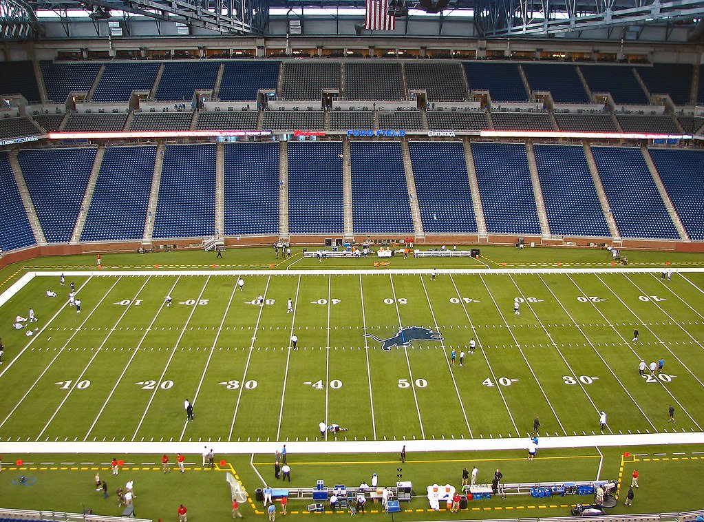 Ford Field: Gridiron by Day, Stage by Night (image credits: flickr)