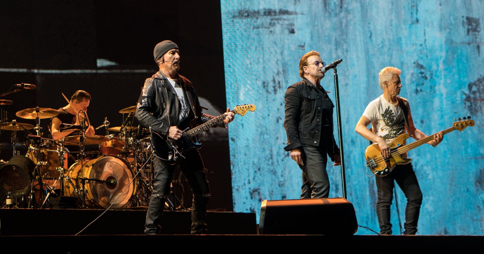 Sunday Bloody Sunday by U2 and the Troubles in Northern Ireland (image credits: wikimedia)
