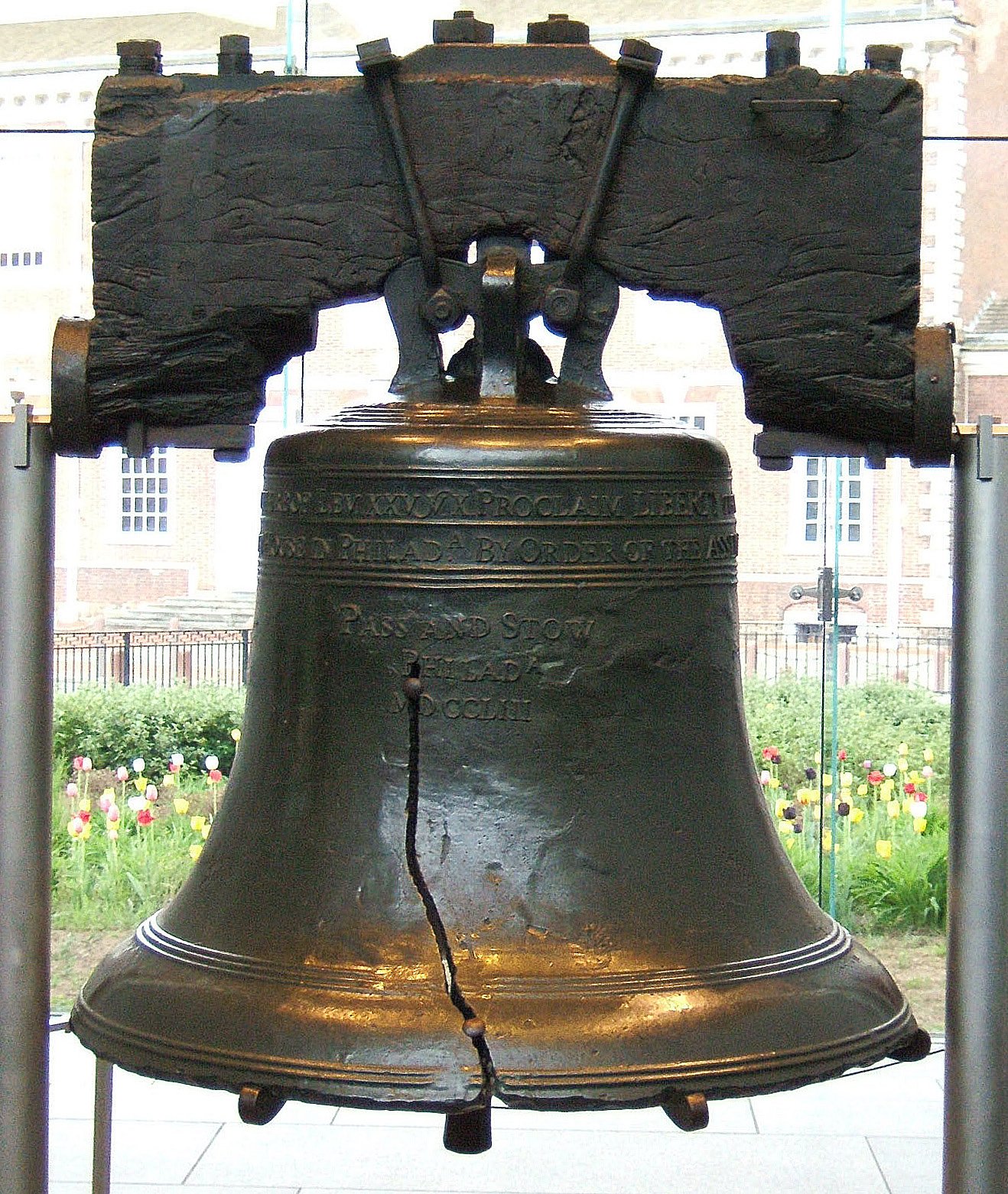Liberty Bell: Cracked But Not Broken (image credits: wikimedia)