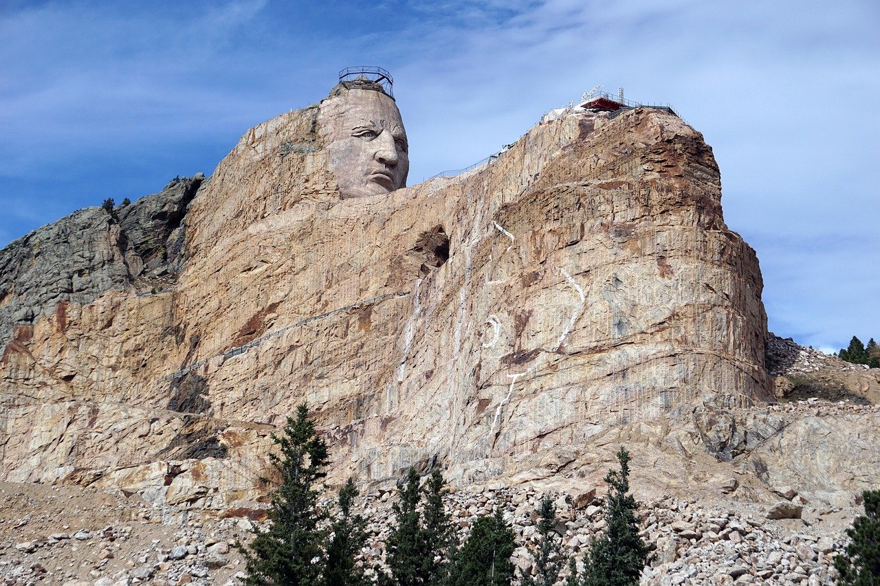 Crazy Horse Memorial: A Monument Still in Progress (image credits: pixabay)
