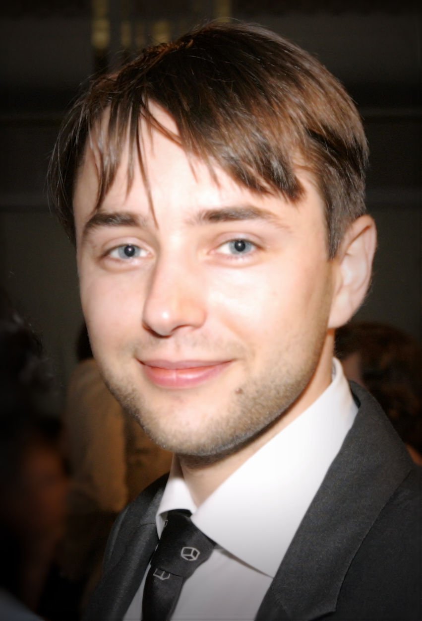 Vincent Kartheiser – Local Minnesota Ad (1990s) (image credits: wikimedia)