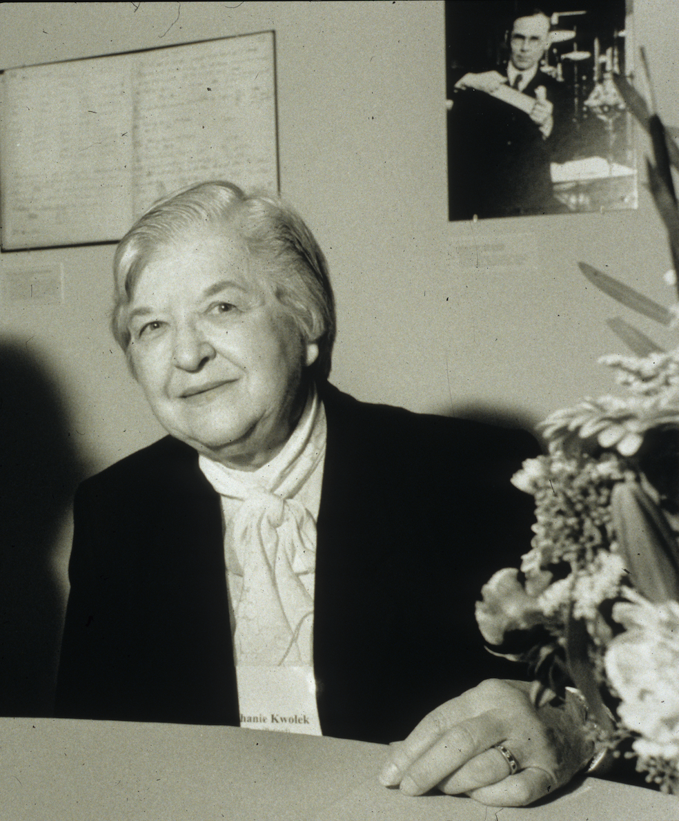 Stephanie Kwolek – The Bulletproof Inventor (image credits: wikimedia)