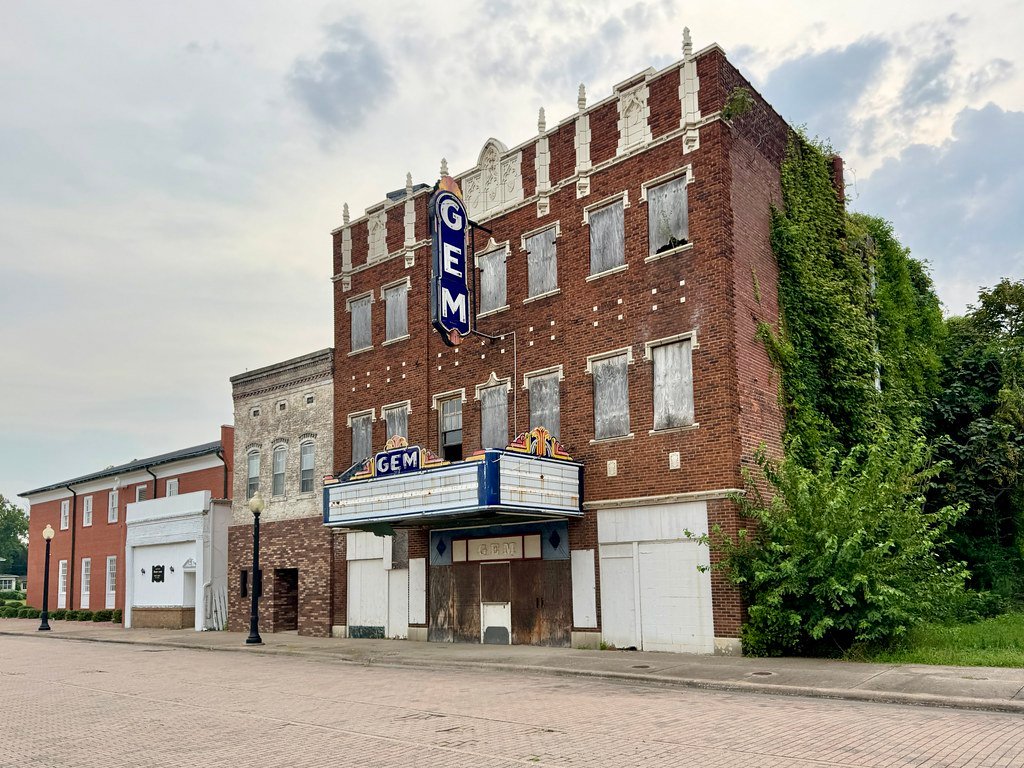 Cairo, Illinois - The Crossroads of Despair (image credits: flickr)