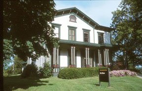 The Iowa Writers' Workshop Gatherings - The Academic Salon Revolution (1936-present) (image credits: wikimedia)