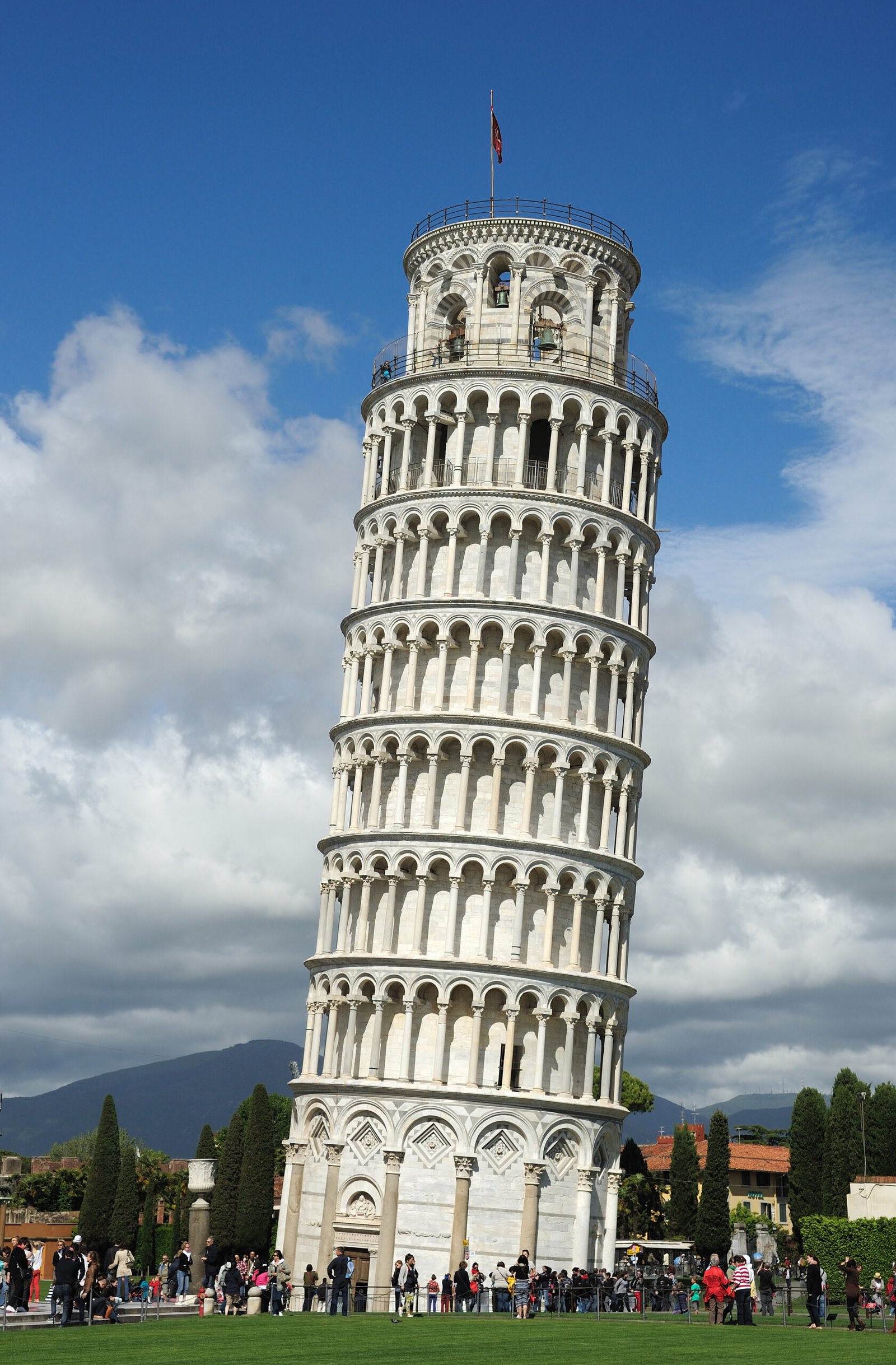 The Leaning Tower of Pisa's Wartime Military Service (image credits: wikimedia)