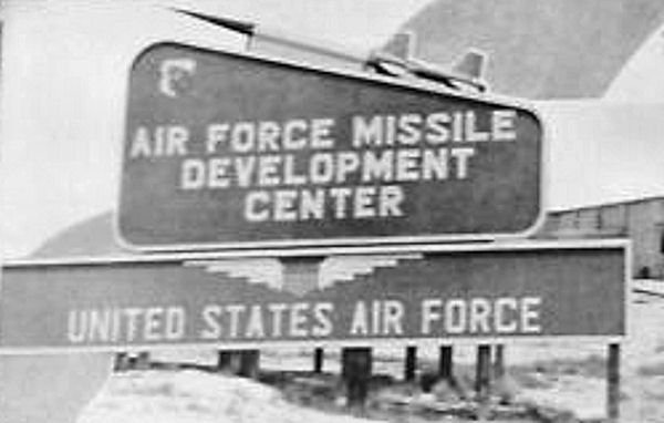 Project Moon Dust (image credits: Scan from Holloman AFB Handbook - 1958, Public domain, https://commons.wikimedia.org/w/index.php?curid=20678686)