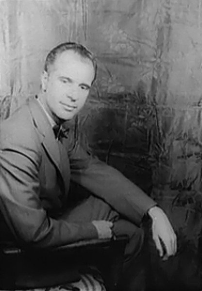 John Hersey: The Man Who Made Nuclear War Unthinkable (image credits: Public domain, https://commons.wikimedia.org/w/index.php?curid=2766685)