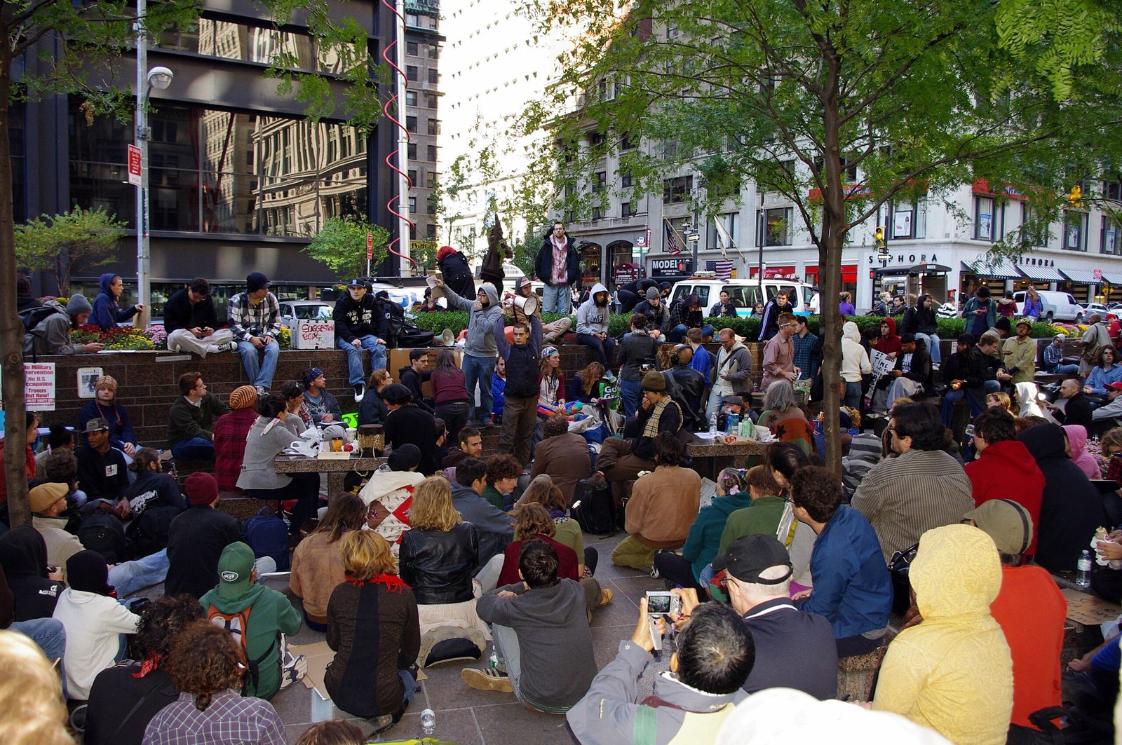 Occupy Wall Street Anniversary and Protest Regulations (image credits: By David Shankbone, CC BY 3.0, https://commons.wikimedia.org/w/index.php?curid=16562461)