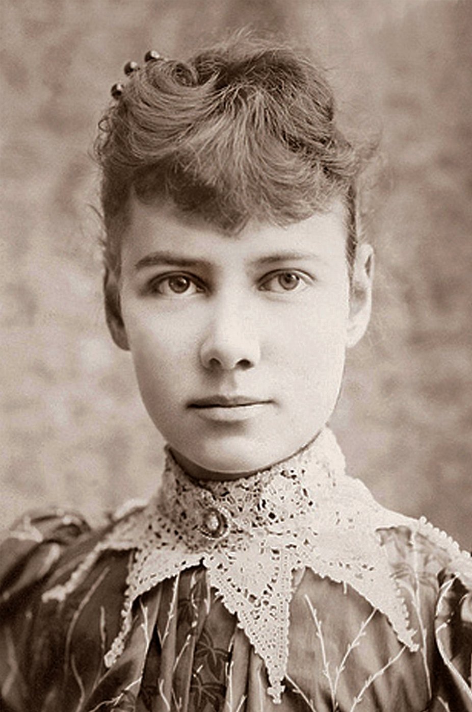 Women Break Barriers in the Newsroom (image credits: This image  is available from the United States Library of Congress's Prints and Photographs division under the digital ID cph.3b22819.This tag does not indicate the copyright status of the attached work. A normal copyright tag is still required. See Commons:Licensing., Public domain, https://commons.wikimedia.org/w/index.php?curid=478187)