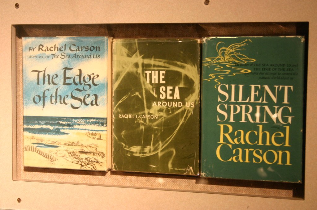 Silent Spring by Rachel Carson (image credits: flickr)