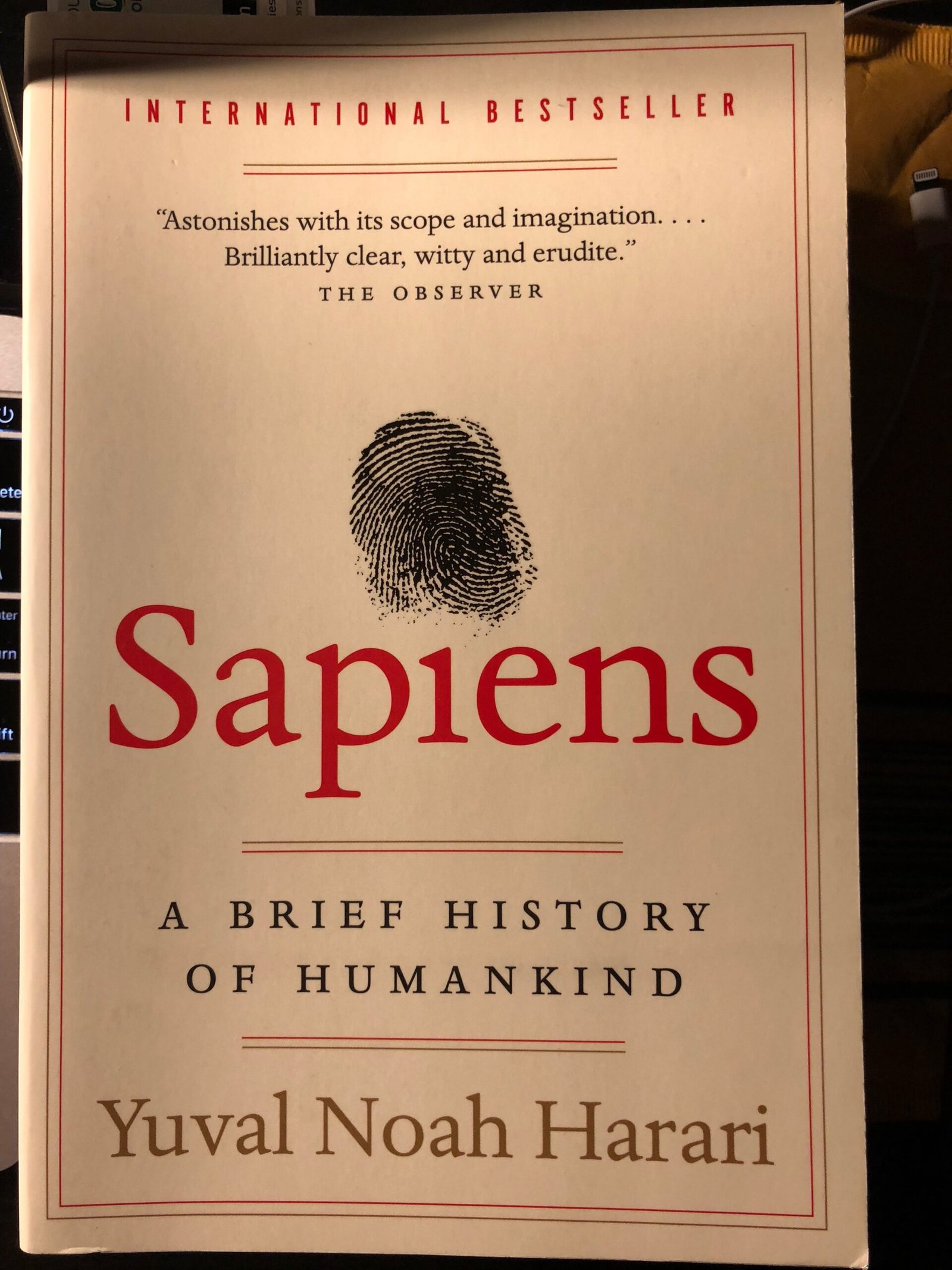 Sapiens by Yuval Noah Harari (image credits: By 宋世怡, CC BY-SA 4.0, https://commons.wikimedia.org/w/index.php?curid=64577063)