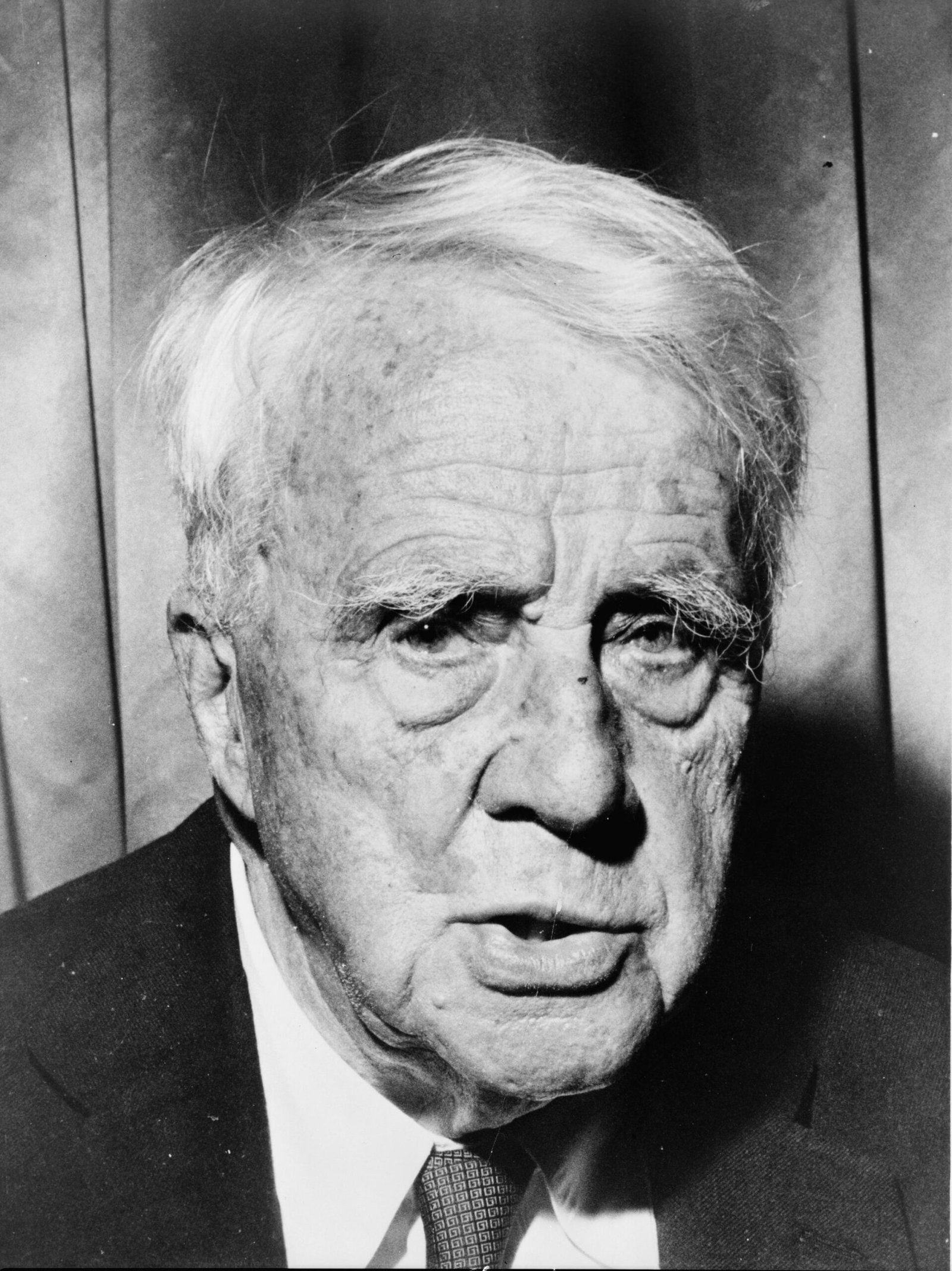 The Collected Poems of Robert Frost - Kennedy's American Voice (image credits: Library of Congress. New York World-Telegram & Sun Collection. http://hdl.loc.gov/loc.pnp/cph.3c20740, Public domain, https://commons.wikimedia.org/w/index.php?curid=1304185)