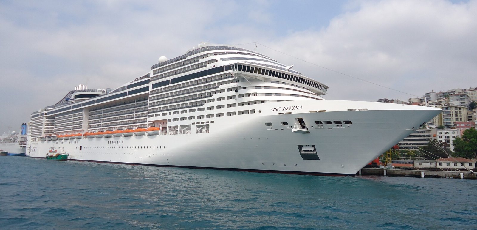Holy Ship! Wrecked (image credits: By Mllturro, CC BY-SA 3.0, https://commons.wikimedia.org/w/index.php?curid=21002263)