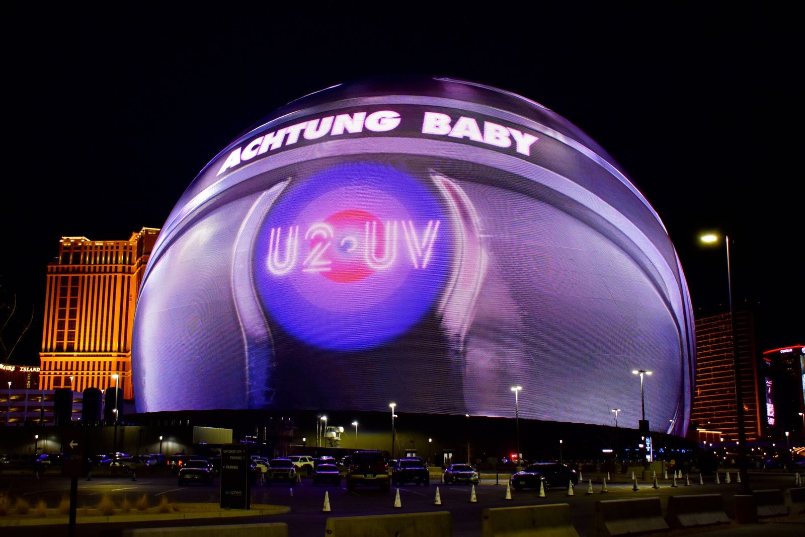 Star-Studded Debut with U2 (image credits: By Y2kcrazyjoker4, CC BY 4.0, https://commons.wikimedia.org/w/index.php?curid=145249109)