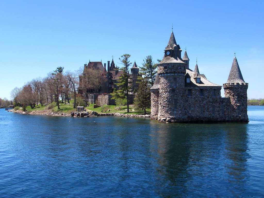 Boldt Castle: The Heartbreak Palace (image credits: flickr)