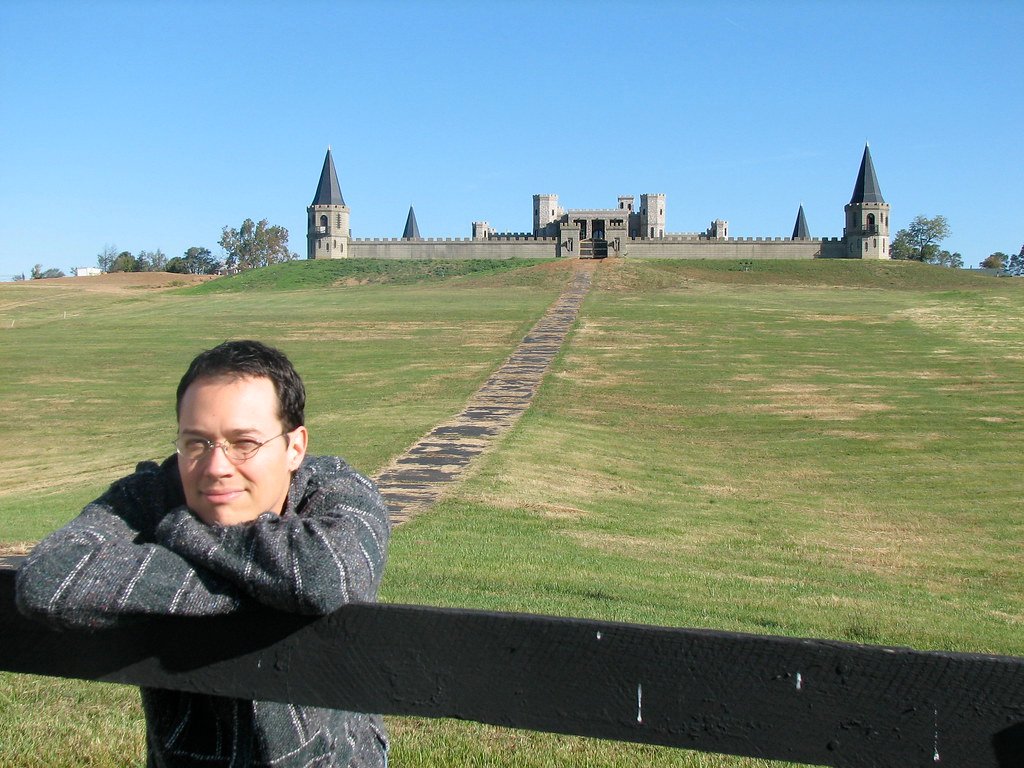 Castle Post: The Bluegrass Enigma (image credits: flickr)