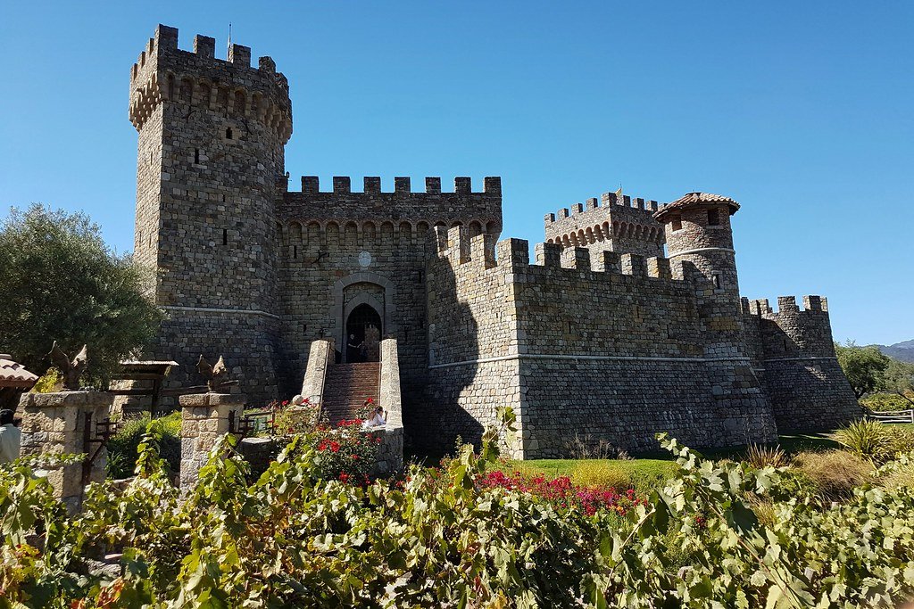 Castello di Amorosa: Napa’s Medieval Mirage (image credits: flickr)