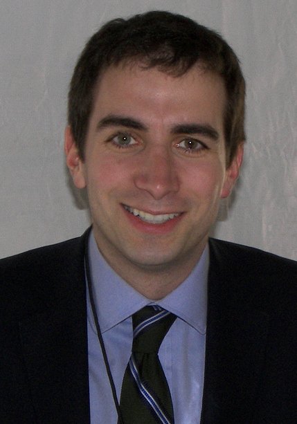 Too Big to Fail - When Giants Stumble (image credits: By Larry D. Moore, CC BY 4.0, https://commons.wikimedia.org/w/index.php?curid=8531932)
