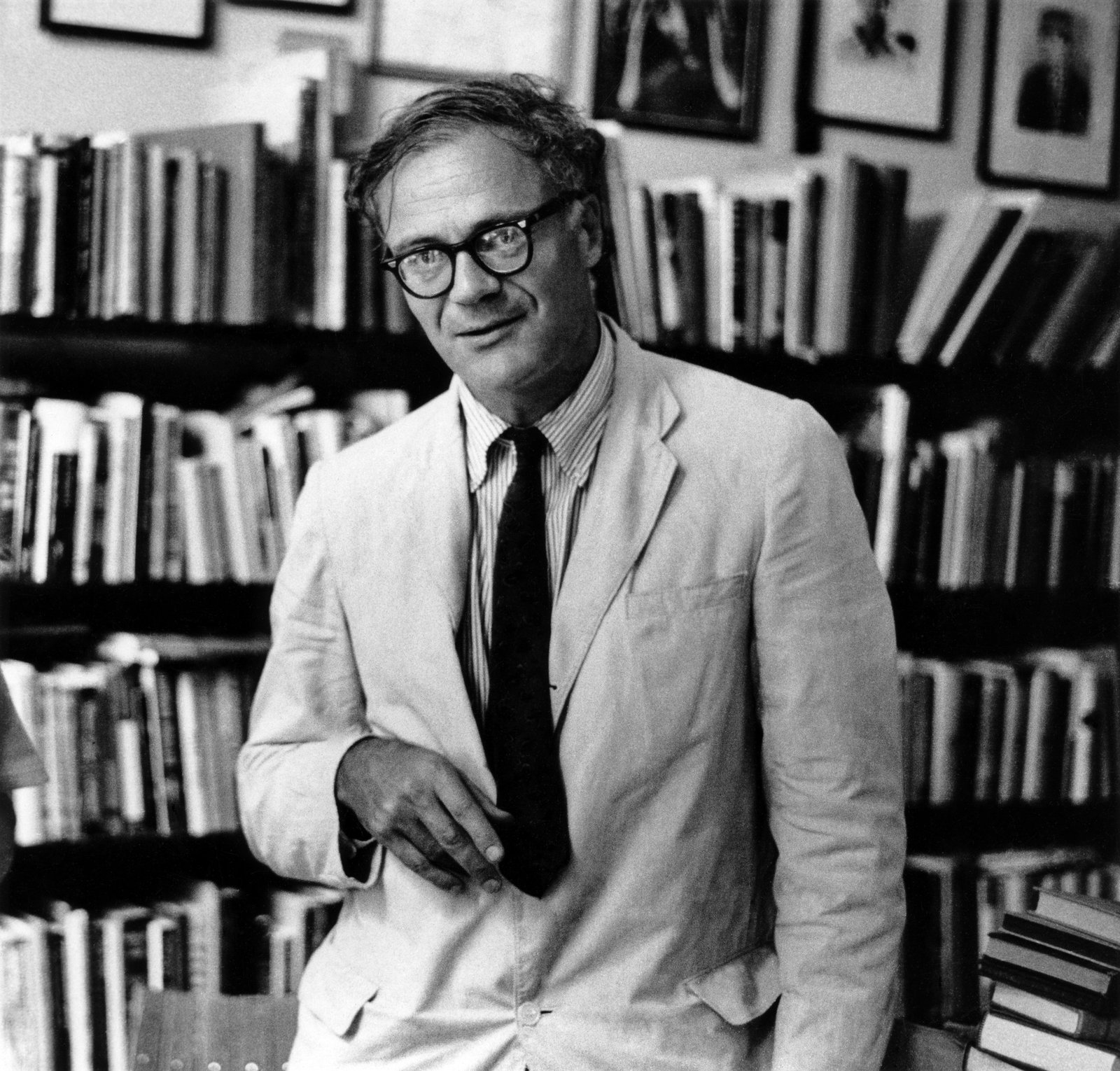 Robert Lowell – Boston's Confessional Heir (image credits: By Elsa Dorfman, CC BY-SA 3.0, https://commons.wikimedia.org/w/index.php?curid=26201157)