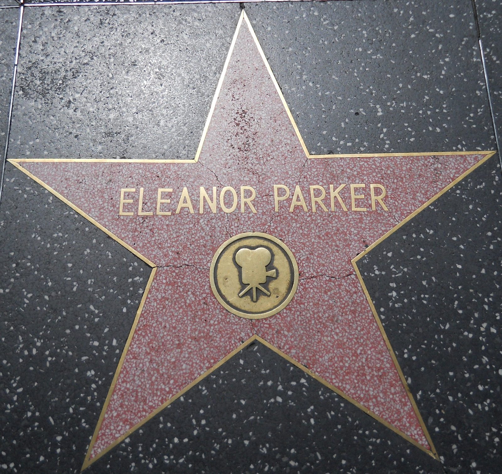 Eleanor & Park's Intersectional Narratives (image credits: By JGKlein, Public domain, https://commons.wikimedia.org/w/index.php?curid=10890423)