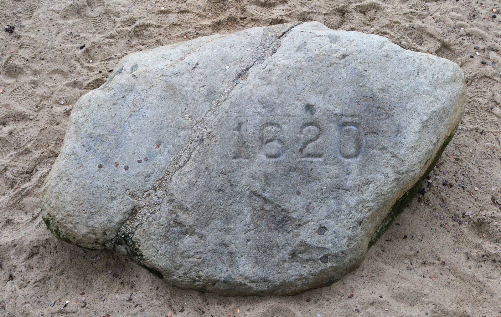 Plymouth Rock – A Mythical Foundation (image credits: wikimedia)