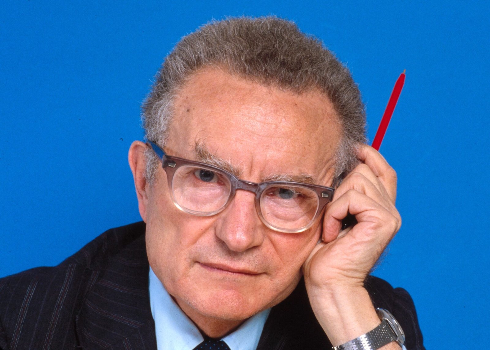 Paul Samuelson: The Textbook Revolution (image credits: Professor Paul A. Samuelson, economist, Public domain, https://commons.wikimedia.org/w/index.php?curid=108351883)