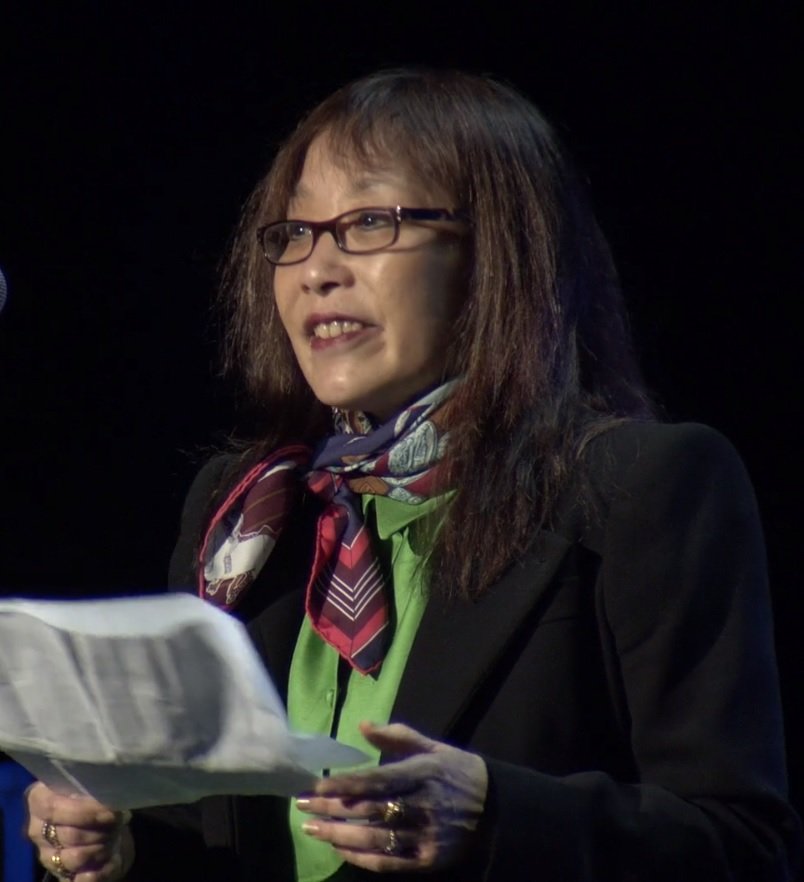 Critical Reception and Literary Merit Debates (image credits: Honoree Michiko Kakutani at 02:12, CC BY-SA 3.0, https://commons.wikimedia.org/w/index.php?curid=73170215)