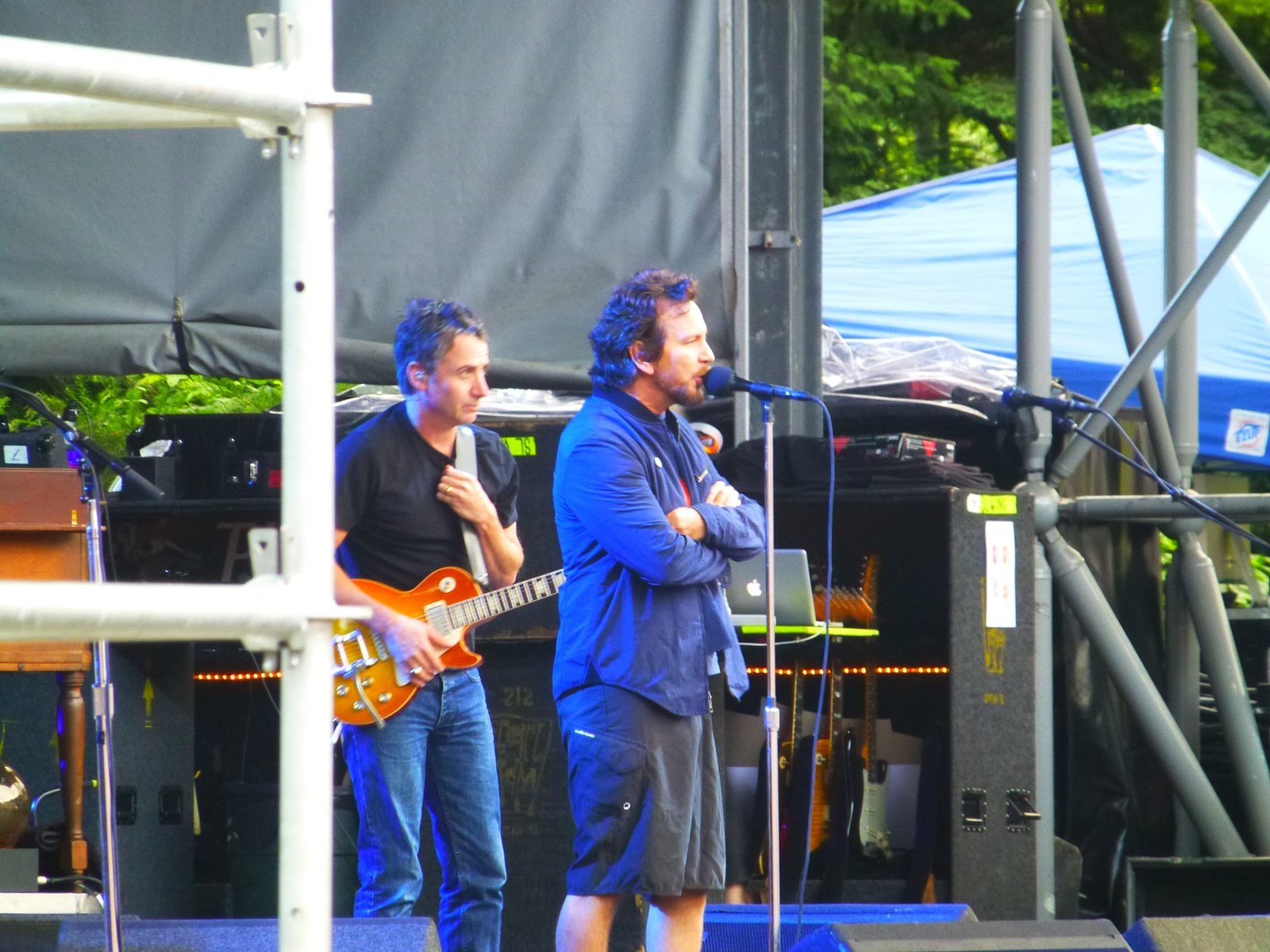 11. Pearl Jam – “Jeremy” (image credits: By Lugnuts, CC BY-SA 3.0, https://commons.wikimedia.org/w/index.php?curid=33693584)